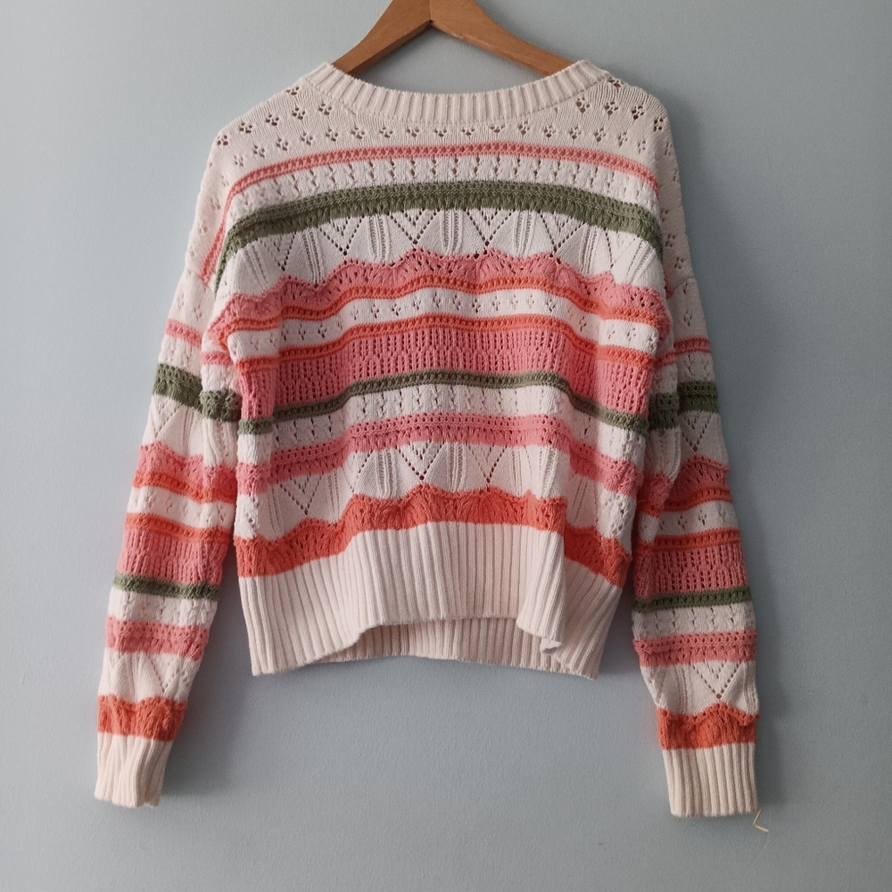Les Serein Elegant Striped Women's Sweater in Pink and Green